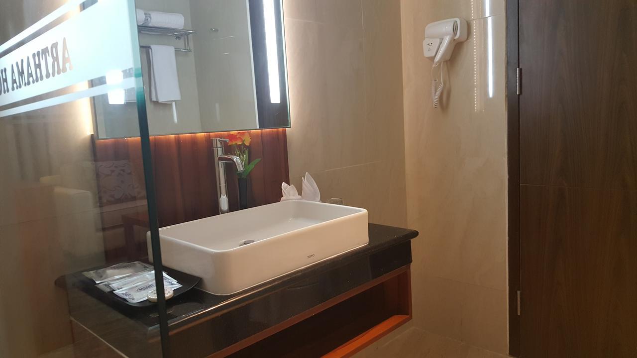 Arthama Hotels Makassar Macáçar Exterior foto