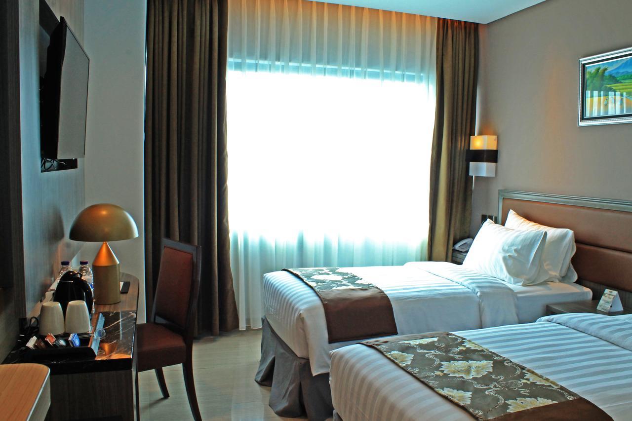 Arthama Hotels Makassar Macáçar Exterior foto